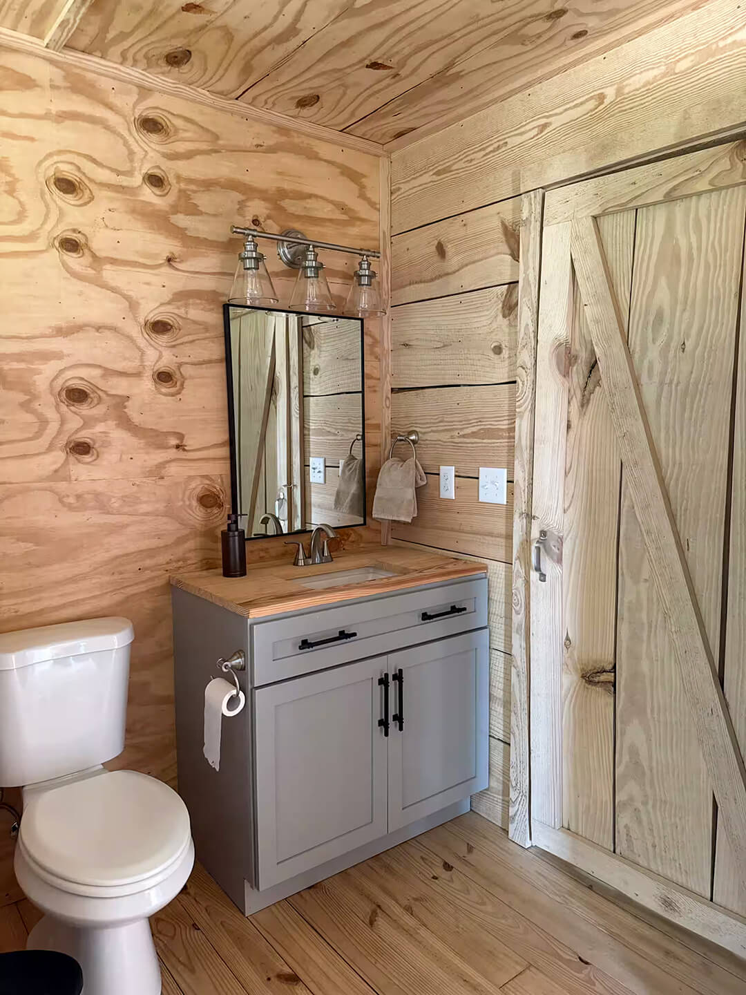 Redbank Lodge Bathroom